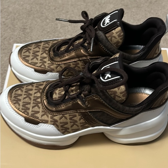 Michael kors sneakers - Picture 2 of 7